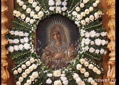 Какой иконе Богоматери поклоняются в Дивеево?