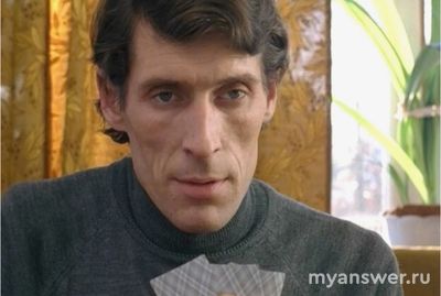 Какие актёры в Иронии Судьбы продолж сыграли милиционера и пограничника?