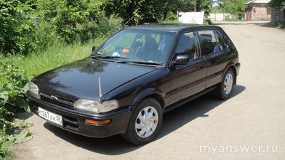 Оставить родное оригинальное стекло но с трещиной на авто или менять?