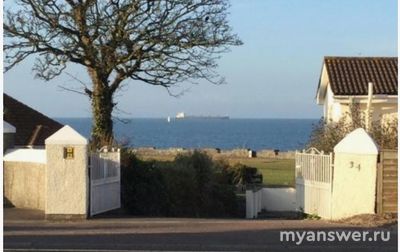 Английский 9 кл, творческое задание, как написать "A very strange story"?