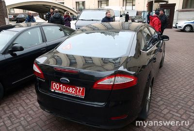 Какие преимущества дают участнику дорожного движения красные номера?