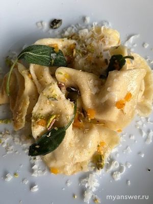 Что делают с сыром пармезан?