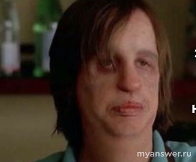 Хочет помочь парню из кофейни, сделав ему пластич. операцию, что за фильм?