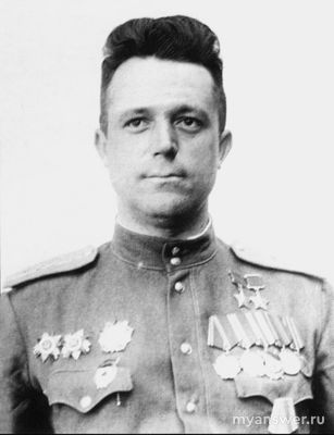 Кто дважды герой Сов.союза ставший прототипом 2х героев фильма "В бой ...?