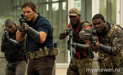 Ищут корабль инопланетян, который попал на Землю..., что за фильм?