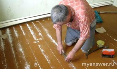 В хрущёвках на пол укладывали паркет,почему а не линолеум?