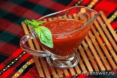 Как приготовить простейший соус или кетчуп из мягких помидоров?