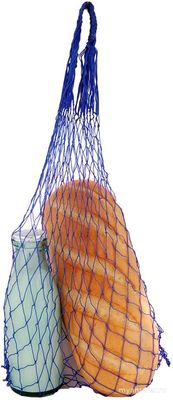 Допустимо ли продавать хлеб по которому ходят мухи? Что с этим делать?