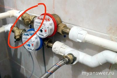 Почему в кране куски ржавчины?