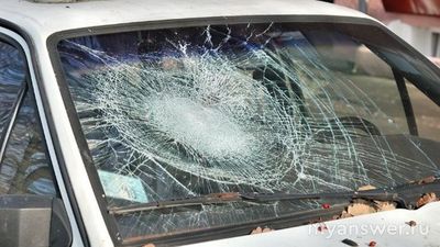 Панорамные окна не бьются? Они пуленепробиваемые или как?