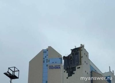 Панорамные окна не бьются? Они пуленепробиваемые или как?