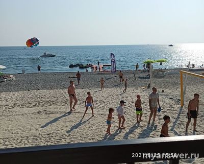 На чём вы лежите, когда загораете?