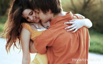 Чем отличаются ухаживания папика от ухаживаний обычного парня, почему?