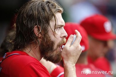 Какие субстанции из перечня запрещенные только в соревновательный период?