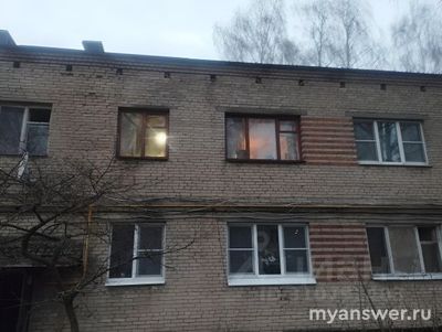 Почему где-то сносят более менее свежие дома, тогда как рядом стоят бараки?